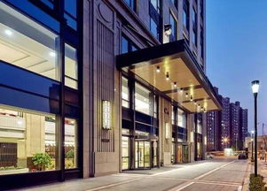 中國金盤房地產(chǎn)開發(fā)產(chǎn)業(yè)聯(lián)盟高端樓盤考察上海站 探索上海高端房地產(chǎn)開發(fā)的新高度